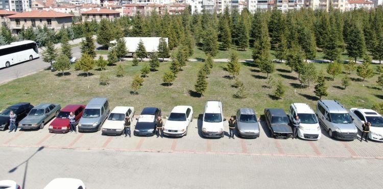 Değeri 3 buçuk milyon liralık otomobil ele geçirildi