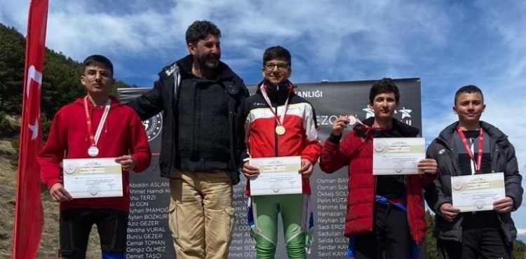 Kayseri Kayak İl Karması Türkiye Şampiyonu oldu