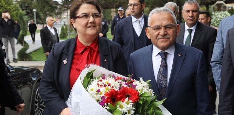 BAKAN YANIK’TAN BAŞKAN BÜYÜKKILIÇ’A ZİYARET