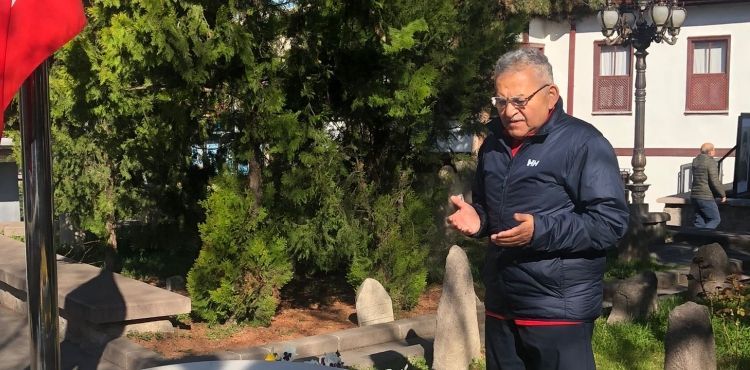 BAŞKAN BÜYÜKKILIÇ’TAN YAZICIOĞLU VE PAKDİL’İN KABİRLERİNE ZİYARET VE DUA