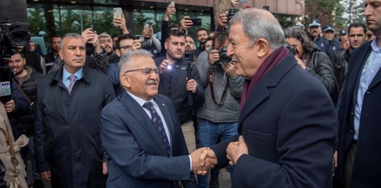 BÜYÜKŞEHİR’DE COŞKULU KARŞILAMA