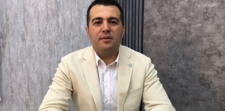 SON DAKİKA… İYİ Partili Özvarinli, AK Parti’ye geçti