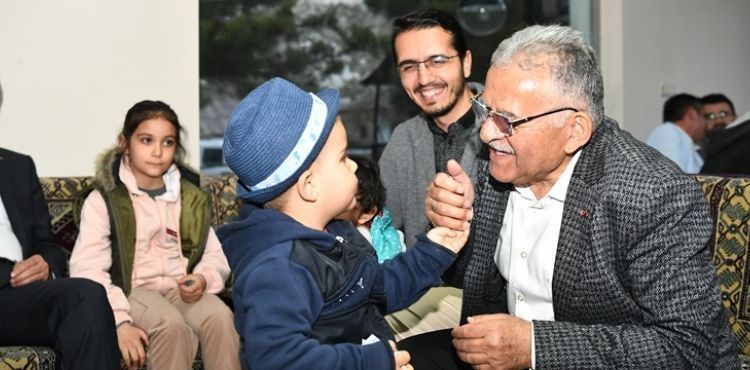 BAKAN AKAR VE BAŞKAN BÜYÜKKILIÇ’TAN İLÇELERE ÇIKARMA