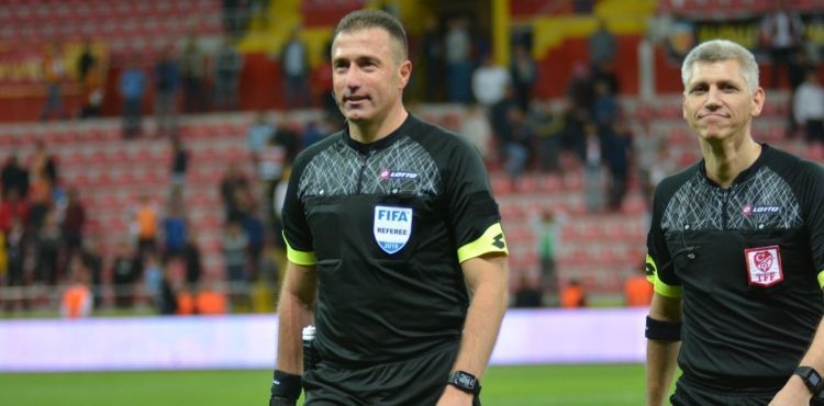 Kayserispor - Kasımpaşa maçını Hüseyin Göçek yönetecek