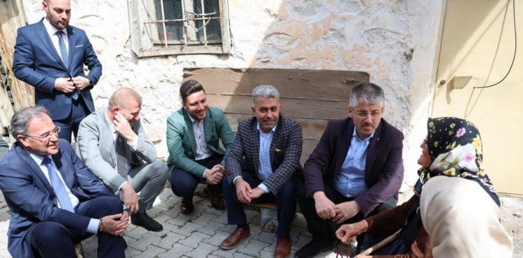 AK PARTİ MİLLETVEKİLİ ADAYI DENİZ ÇAĞAN SEÇİM GEZİLERİNİ HACILAR İLÇESİ İLE SÜRDÜRÜYOR