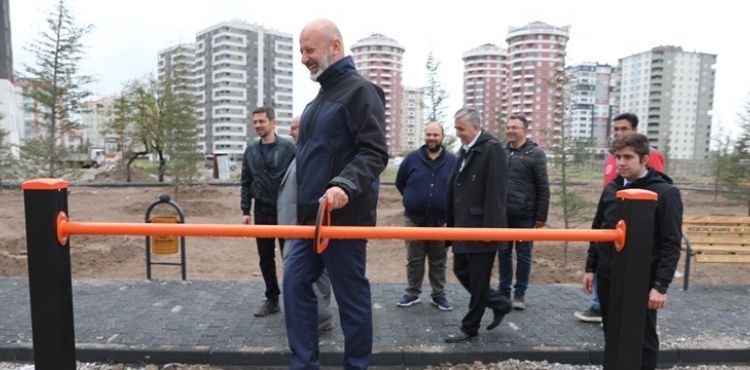 BAŞKAN ÇOLAKBAYRAKDAR; “SEYRANİ ’DEKİ YENİ PARKLAR, CIVIL CIVIL ÇOCUK SESLERİYLE ŞENLENECEK”