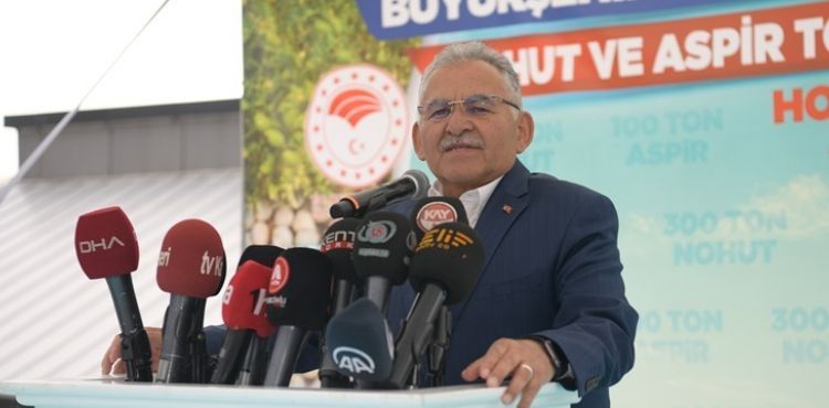 BÜYÜKŞEHİR’DEN ÇİFTÇİYE 11,5 MİLYON TL’LİK 400 TON TOHUM DESTEĞİ