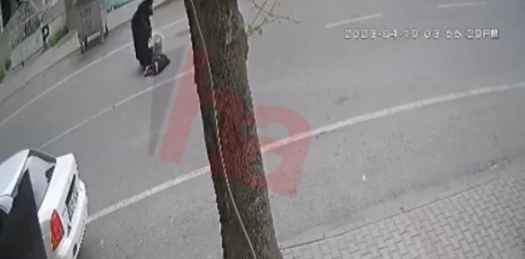 2 yaşındaki çocuk araç altında sürüklendi