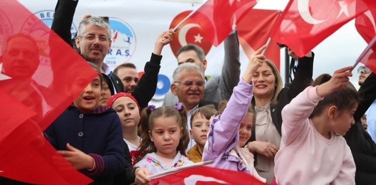 Büyükkılıç, “Mustafa Kemal Atatürk, elbette ki bu Cumhuriyeti gençlere emanet etti”