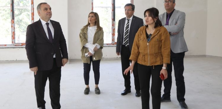 Rektör Altun, Yeni Kreş Binasının İnşaatını İnceledi