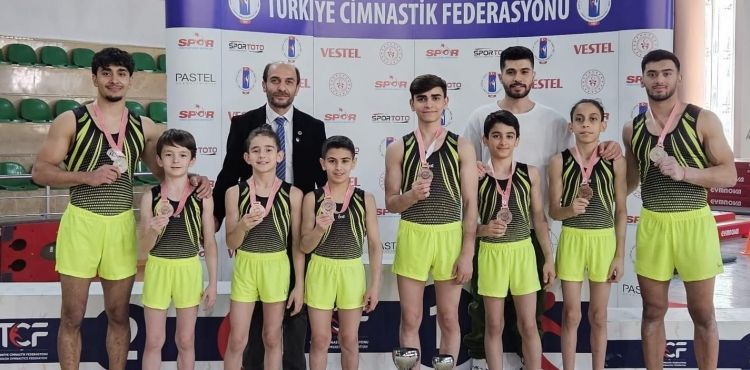 Kayserili Türkiye Şampiyonasından Cimnastikçiler derece ile döndü