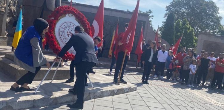 19 Mayıs Atatürk'ü Anma Gençlik ve Spor Bayramı vesilesiyle tören düzenlendi