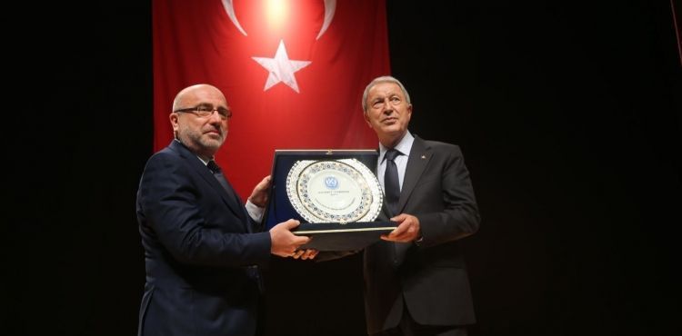 Bakan Akar: “TSK'nın şu an oradan (Suriye) çekilmesi felaket olur