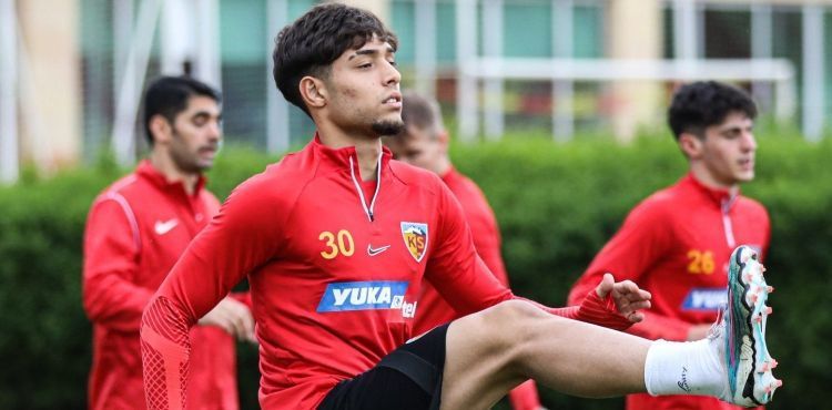 Kayserispor’da Fatih Karagümrük mesaisi başladı