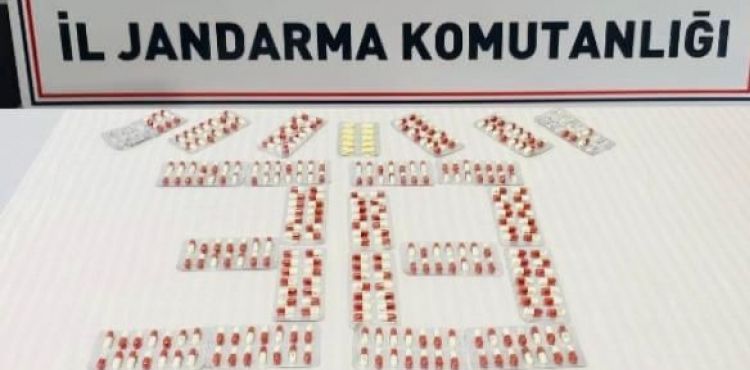 Adana’dan Kayseri’ye uyuşturucu getiren 3 şüpheliye gözaltı