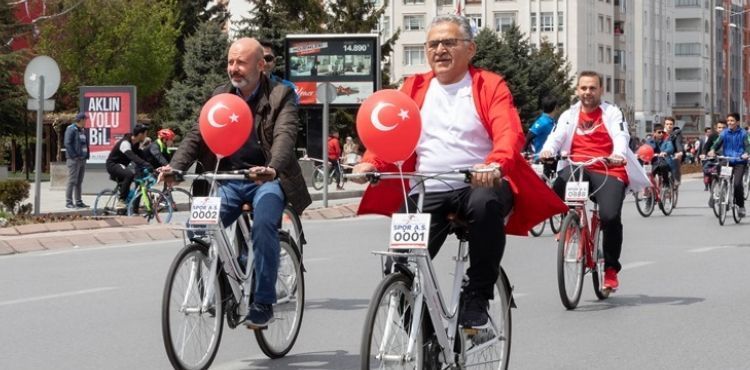BAŞKAN BÜYÜKKILIÇ’TAN 80 KİLOMETRELİK BİSİKLET YOLU