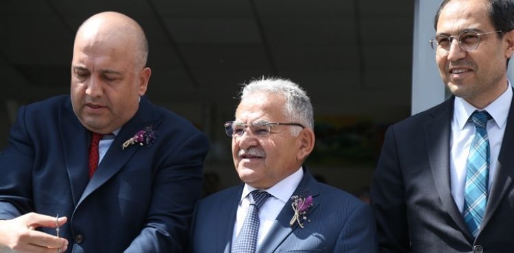 BAŞKAN BÜYÜKKILIÇ, TOPLUM İŞ SAĞLIĞI İŞ UĞRAŞ TERAPİ SERGİSİ’NİN AÇILIŞINA KATILDI