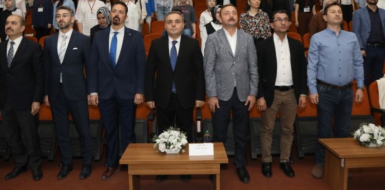 ERÜ’de “Hukukta Kariyer Zirvesi” Düzenlendi