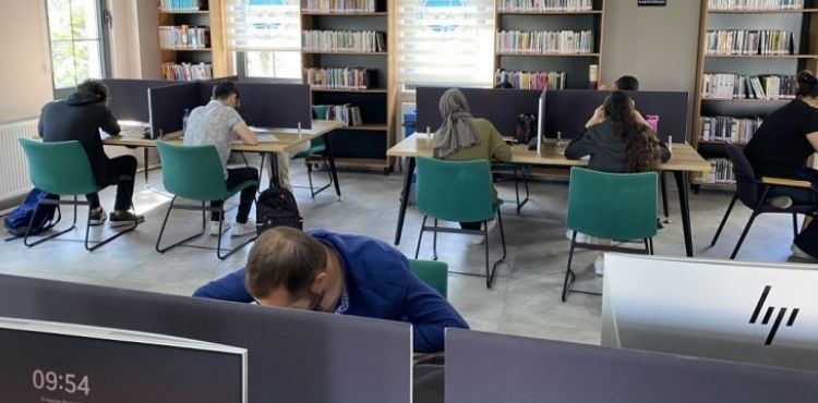 AKIL KÜPÜ KÜTÜPHANELERİNDE TYT VE AYT DENEMESİ YAPILDI