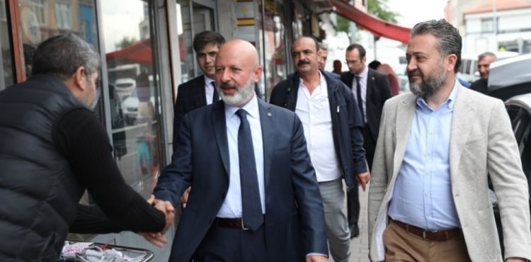 BAŞKAN ÇOLAKBAYRAKDAR; “ARGINCIK’IN 50 YILLIK SORUNUNU ÇÖZMEK İÇİN CANLA BAŞLA ÇALIŞIYORUZ”