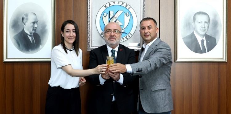KAYÜ’de Arıcılıkla İlgili Projeler Meyve Vermeye Başladı