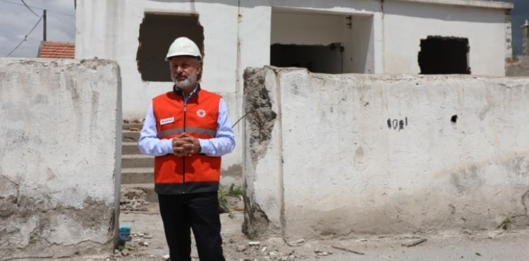 BAŞKAN ÇOLAKBAYRAKDAR; “KAYSERİ’NİN TRAFİĞİNİ RAHATLATACAK YENİ BULVAR KAZANDIRIYORUZ”