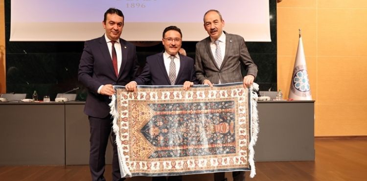 GÜLSOY : TOPLUMUN HER KESİMİ İLE BARIŞIK BİR VALİYE SAHİBİZ