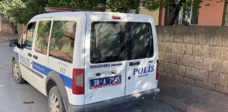 Yerde bulduğu mermi ile oynarken bacağından yaralandı