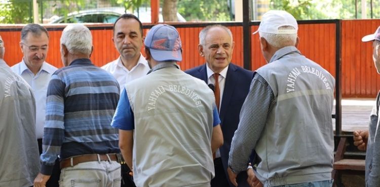 YAHYALI BELEDİYESİ’NDE BAYRAMLAŞMA PROGRAMI YAPILDI