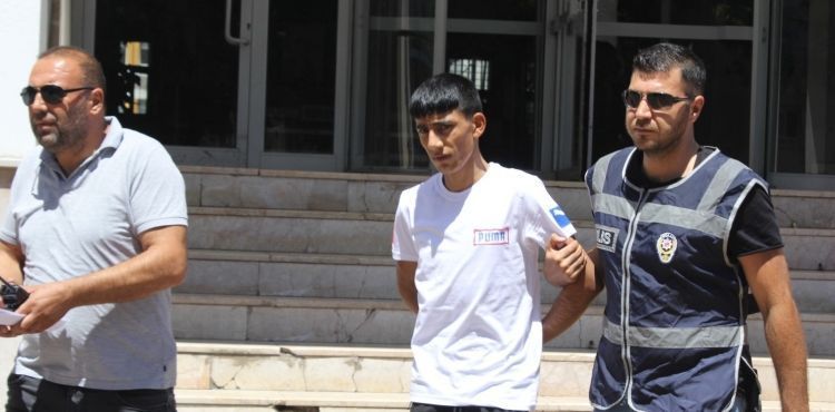 100 yıl hapis cezasıyla aranan 18 yaşındaki firari yakalandı