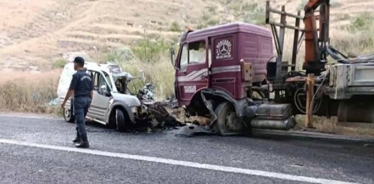Derinkuyu yolunda kaza: 1 ölü, 1 yaralı