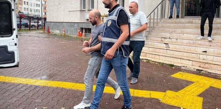 25 yıl hapis cezasıyla aranan firari yakalandı