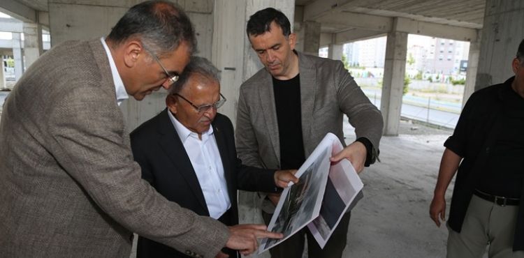 BAŞKAN BÜYÜKKILIÇ’TAN İLDEM VE TALAS SOSYAL YAŞAM MERKEZİ PROJELERİNE İNCELEME
