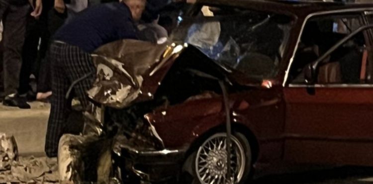 2 aracın çarpışması sonucu 3 yaralı