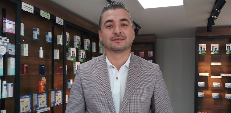 Eczacı Odası Başkanı Akın: “İlaç fiyatlarındaki KDV artışı vatandaşı sıkıntıya sokacak”