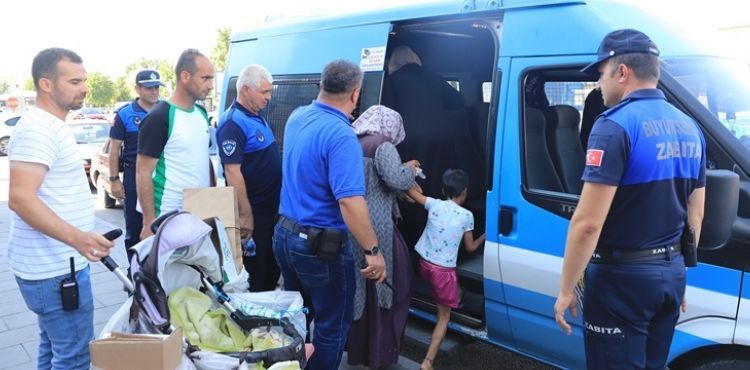 BÜYÜKŞEHİR ZABITASI İLE GÜVEN TİMLERİ DİLENCİLERE GÖZ AÇTIRMIYOR