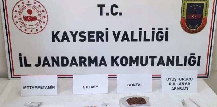 2 farklı uyuşturucu madde operasyonunda 3 gözaltı
