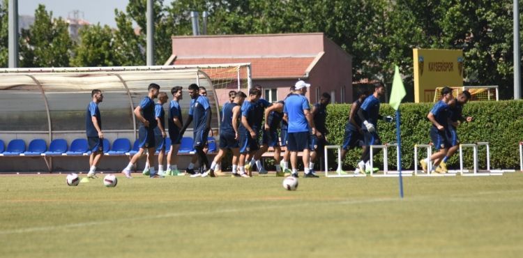 Kayserispor alt yapısında yaprak kıpırdamıyor