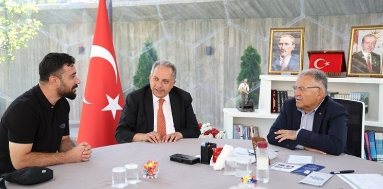 BAŞKAN BÜYÜKKILIÇ İLE ŞEFFAF ODA