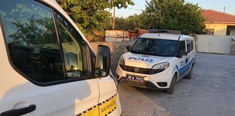 42 yaşındaki adam evinde ölü bulundu
