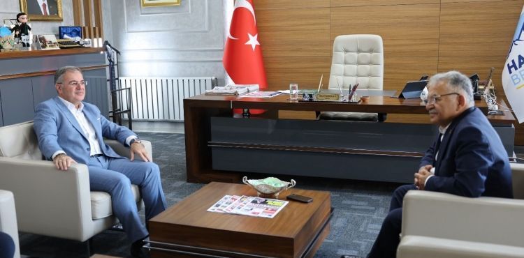 BAŞKAN BÜYÜKKILIÇ’TAN HACILAR BELEDİYE BAŞKANI ÖZDOĞAN’A ZİYARET