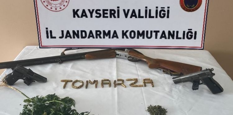 Uyuşturucu madde operasyonunda 2 gözaltı