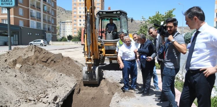 Başkan Büyükkılıç, Sel Baskını Ve Su Taşkınlarını Önleyecek Altyapı Çalışmasını İnceledi