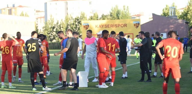 Kayserispor hazırlık maçında Konyaspor’a yenildi