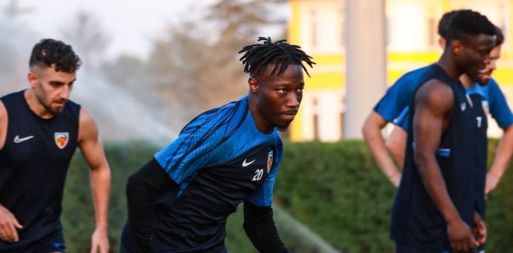 Kayserispor’da yeni sezon hazırlıkları devam ediyor