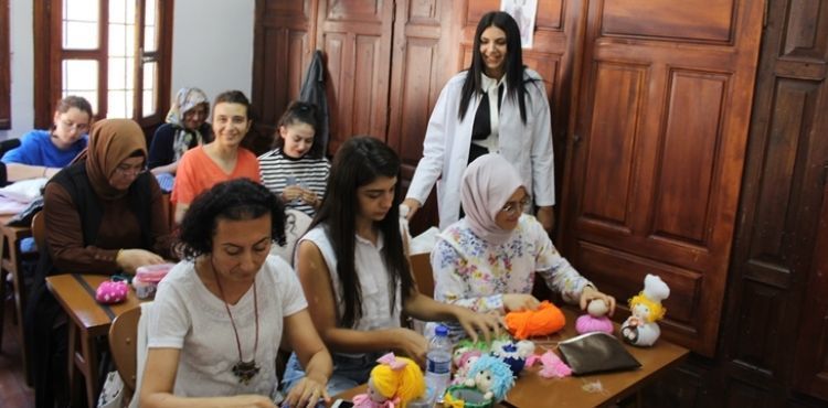 BÜYÜKŞEHİR, KENT ATÖLYESİ’NDE VATANDAŞI SANATLA BULUŞTURUYOR