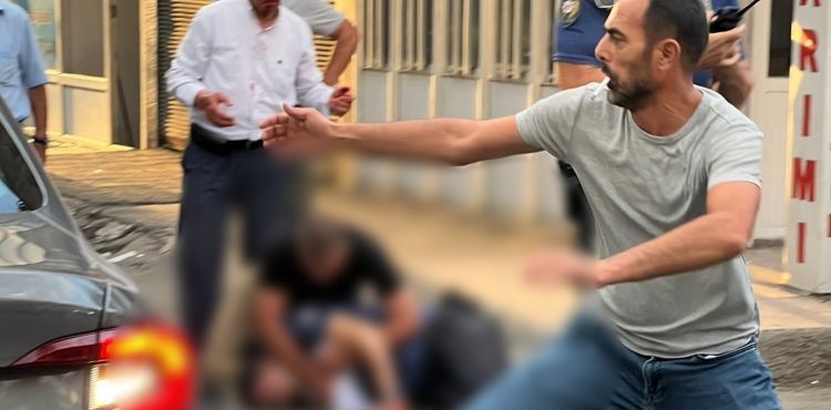2 kardeşin kahvehaneyi bastığı olayda biri polis iki kişi yaralandı