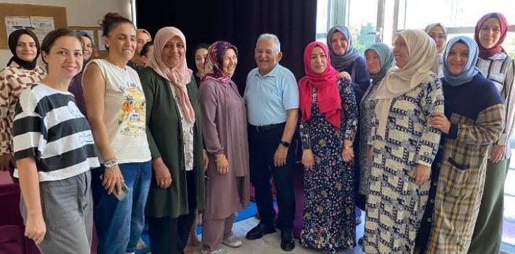 DOKTOR BAŞKANDAN KANSER ERKEN TEŞHİS TARAMA VE EĞİTİM MERKEZİ’NE ZİYARET