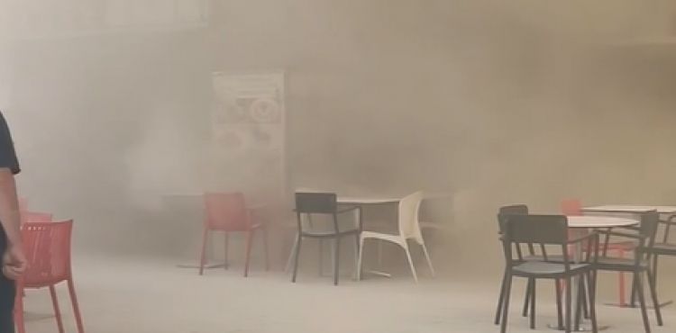 AVM’nin restoran katında çıkan dumanlar paniğe neden oldu