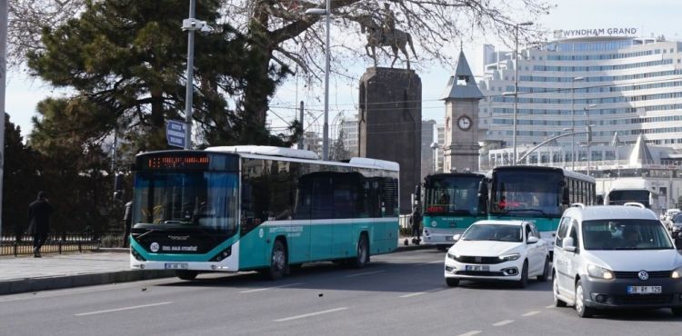 65 yaş üstü ücretsiz ulaşıma durdurma kararı Kayseri’de uygulanmayacak